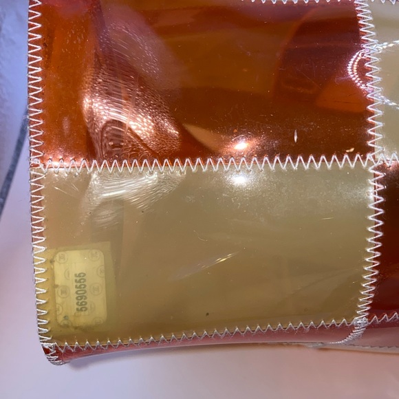 Chanel Rare Chanel Vinyl Unique bag.00-02. Beautiful stitch. Dark is air only. - Picture 5 of 7